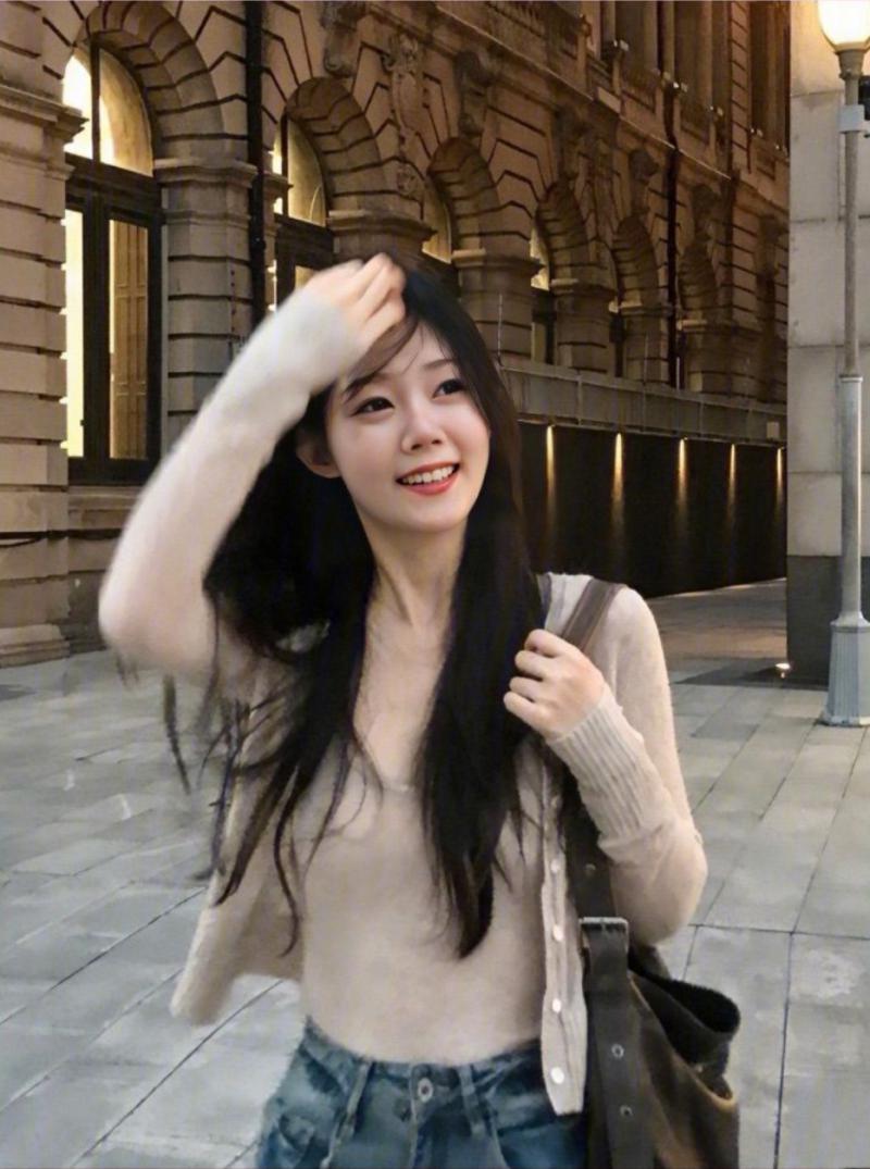 b4c9611ebf6758349d64e7fdca18a373.jpg